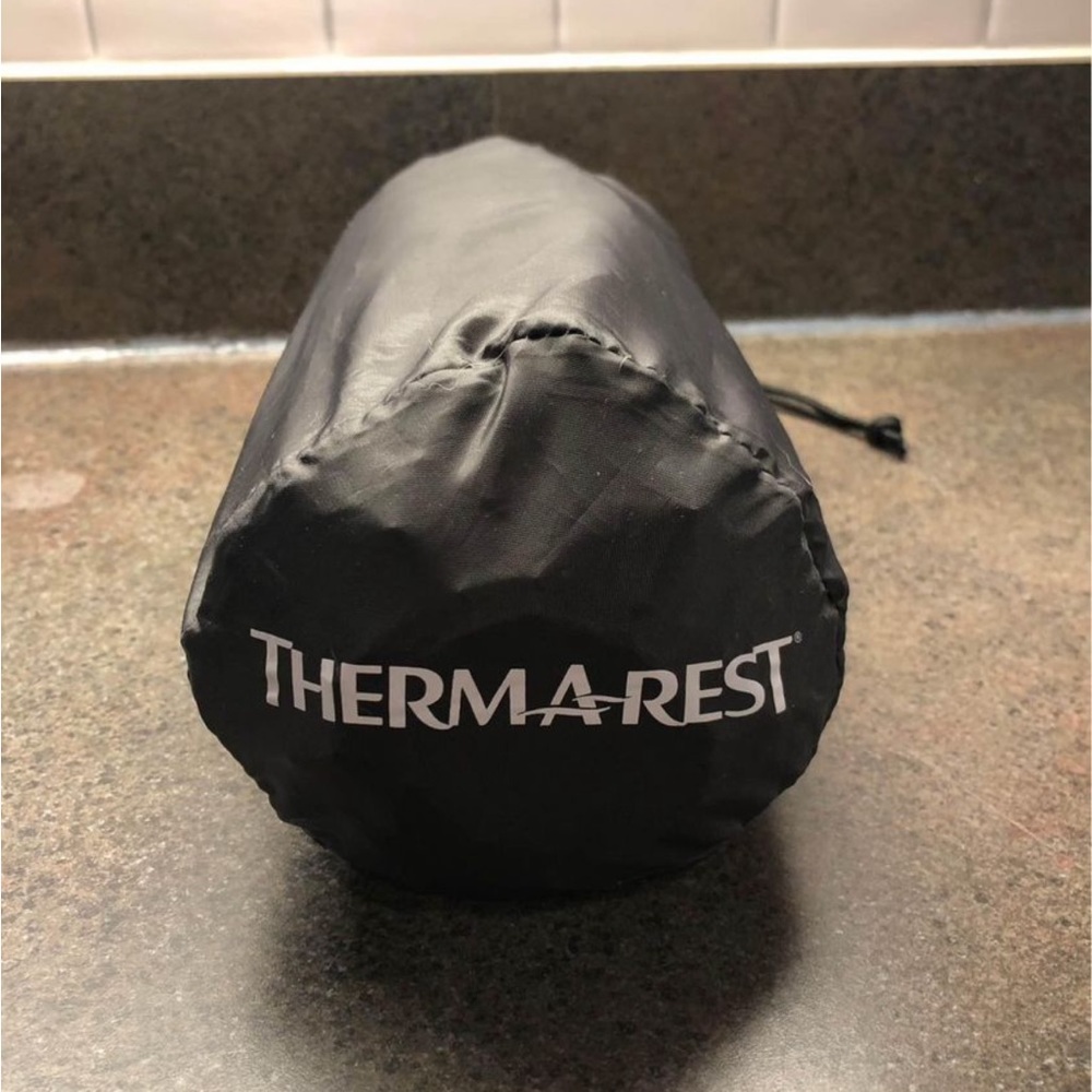 Therm-a-rest NeoAir sleeping pad